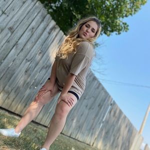 Meet your Posher, Jordyn